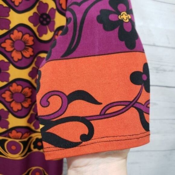 Tiana B. Bohemian Colorblock Shift Midi Dress 10 - Picture 8 of 9